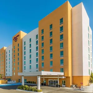 Hampton By Hilton Tecnologico *** Queretaro
